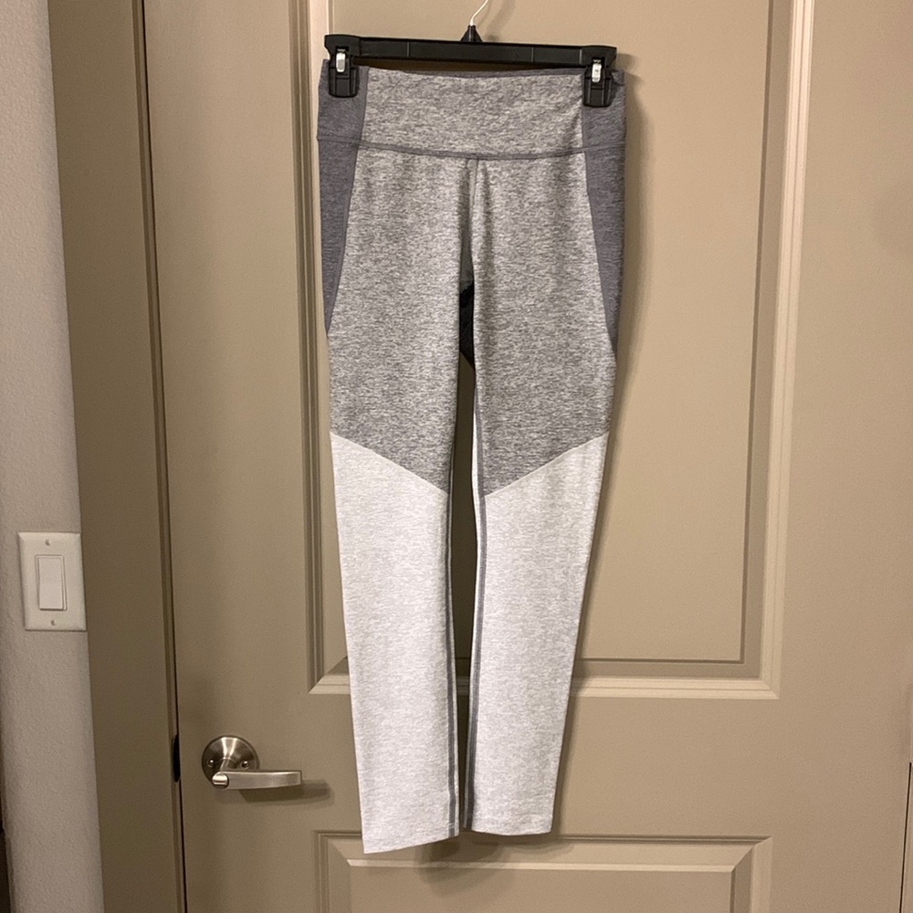Outdoor voices Grey leggings